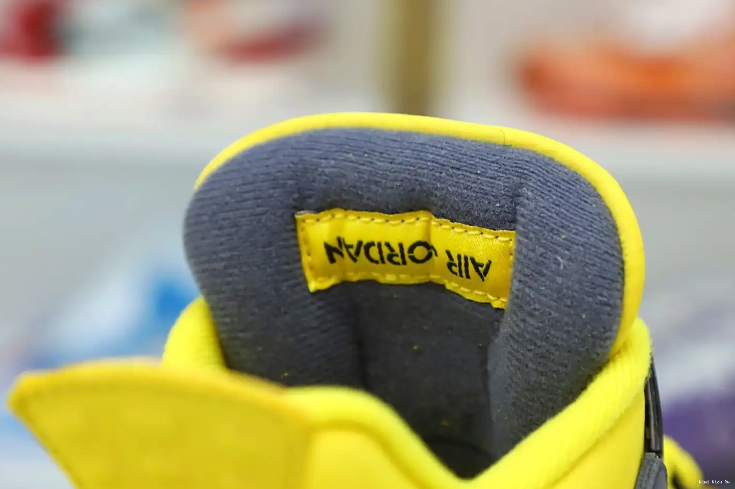 AIR JORDAN 4 Kimikick JORDAN AIR 2021 'LIGHTNING' RETRO 0818
